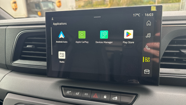 Renault Master Mwb Diesel Fwd MM35 Blue dCi 130 Advance Medium Roof Van